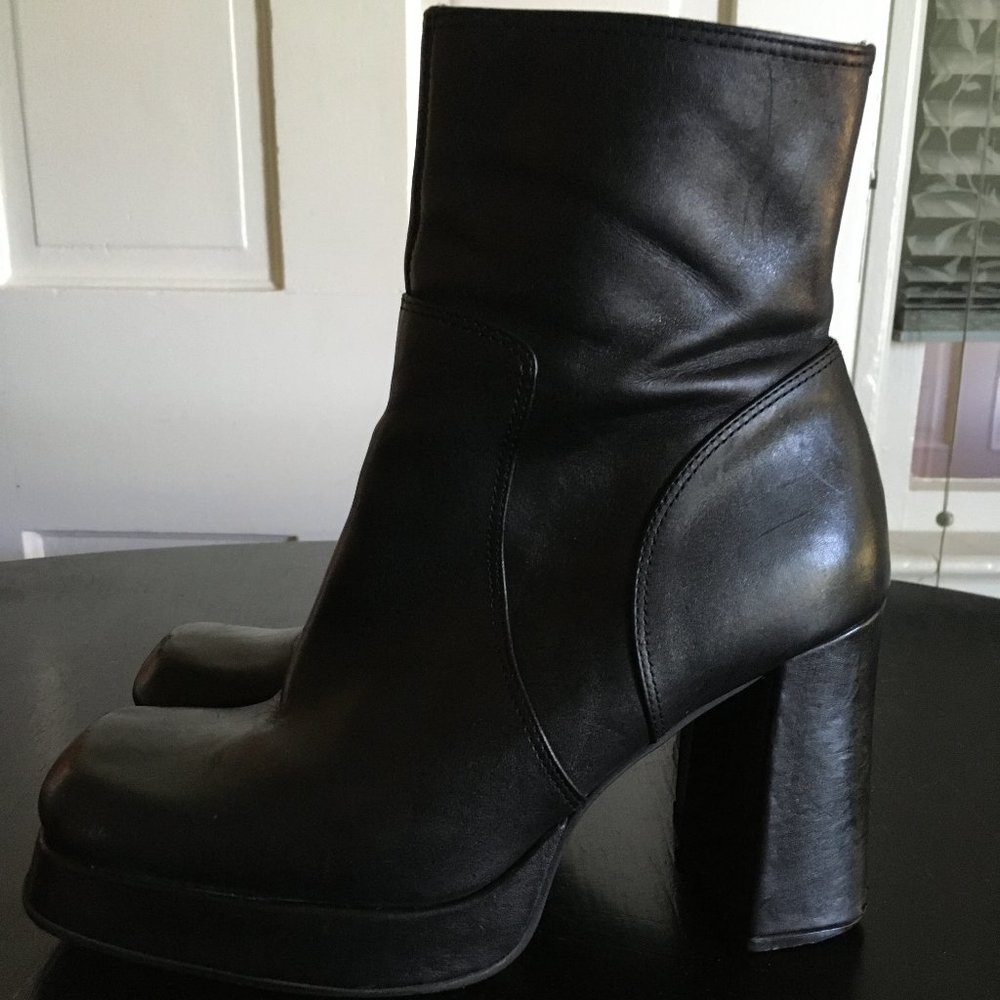Steve Madden Platform Boot, Shelly, Vintage, 8M
